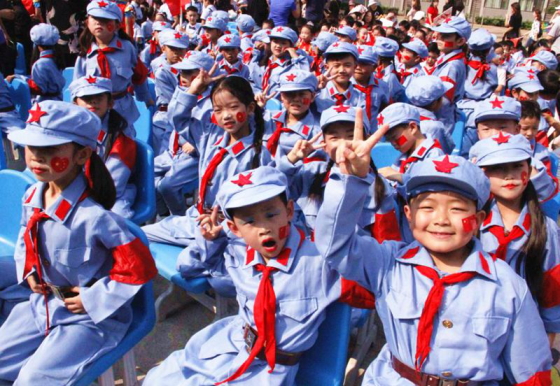 2019-10-14_唱誦抒發(fā)愛(ài)國(guó)情   同心共筑中國(guó)夢(mèng)——安陽(yáng)市飛翔學(xué)校舉行第四屆“慶國(guó)慶”唱誦會(huì)2609